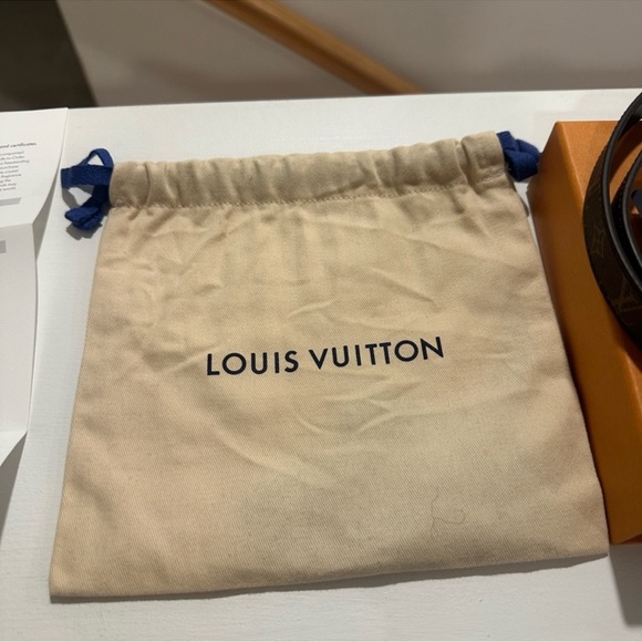 Authentic Louis Vuitton Women’s 65 CM Belt (Never Worn) - Picture 5 of 7